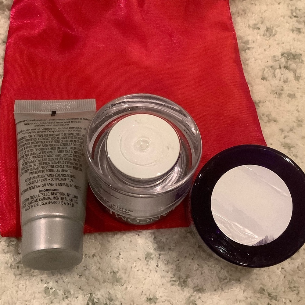 Lancôme Skincare Sample Bundle with Red Satin Pouch NWOT - Picture 12 of 15